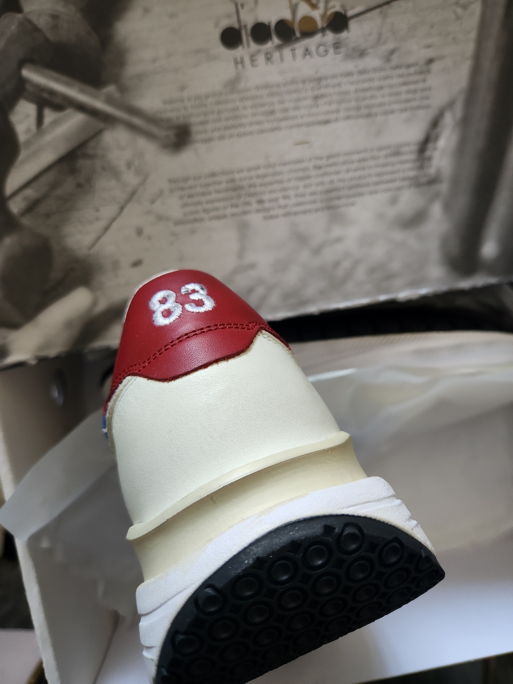 New In Box- Diadora Venus Logo - Picture 3 of 8